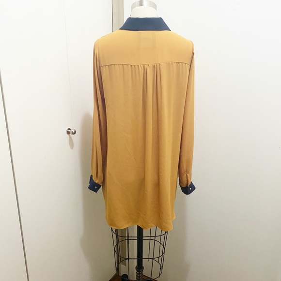 C by Chelsea High Low Long Sleeve Button Blouse Metal Collar Pumpkin Navy S/M - Picture 8 of 8